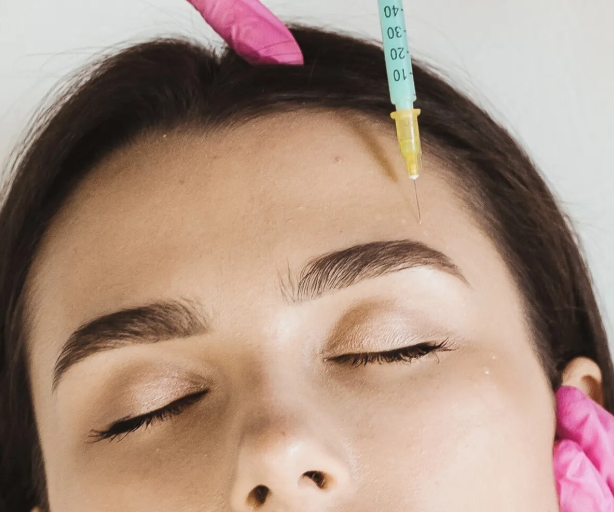 liquid-eyebrows-lift-injectable-treatment-img